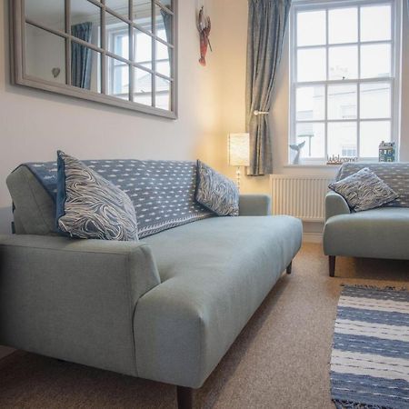 Ramsey Apartment - 2 Bedroom Apartment - Tenby Eksteriør bilde