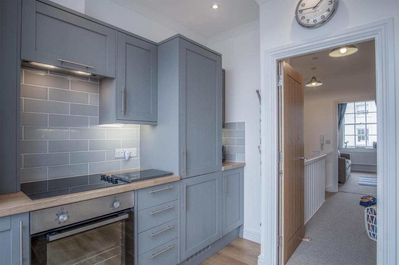 Ramsey Apartment - 2 Bedroom Apartment - Tenby Eksteriør bilde