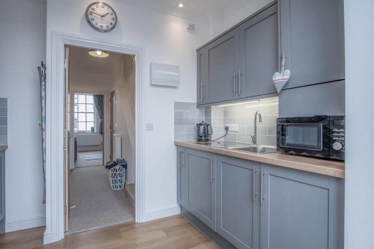 Ramsey Apartment - 2 Bedroom Apartment - Tenby Eksteriør bilde